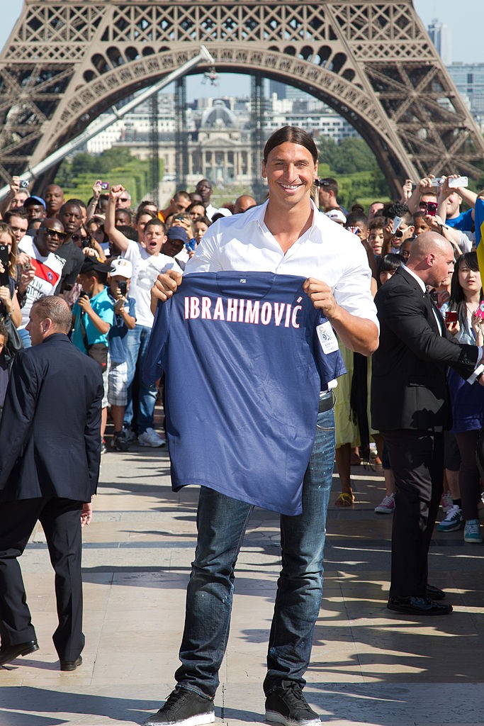Zlatan Ibrahimovic Signs For Paris Saint-Germain