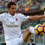 Pasalic con la maglia del Milan