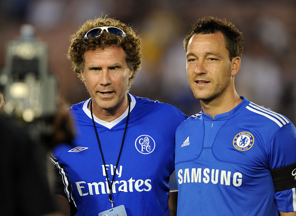 Actor Will Ferrell (L) poses with Chelse