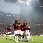 I calciatori del Milan esultano nella splendida cornice di San Siro con oltre 65mila spettatori.