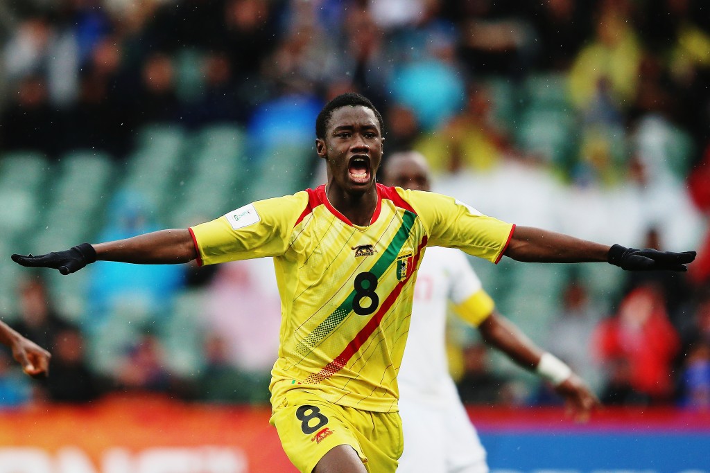 Mercato Milano - Samassekou vicino