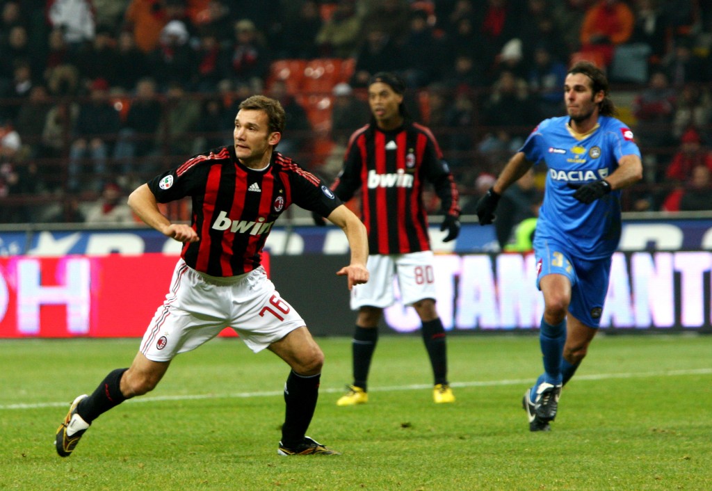 Shevchenko con la maglia del Milan