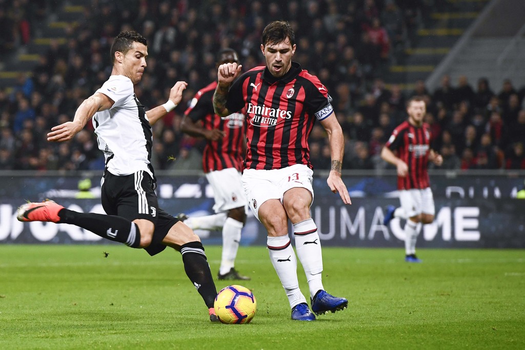 cristiano-ronaldo-romagnoli-milan-juventus