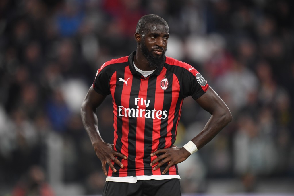 Bakayoko con la maglia rossonera