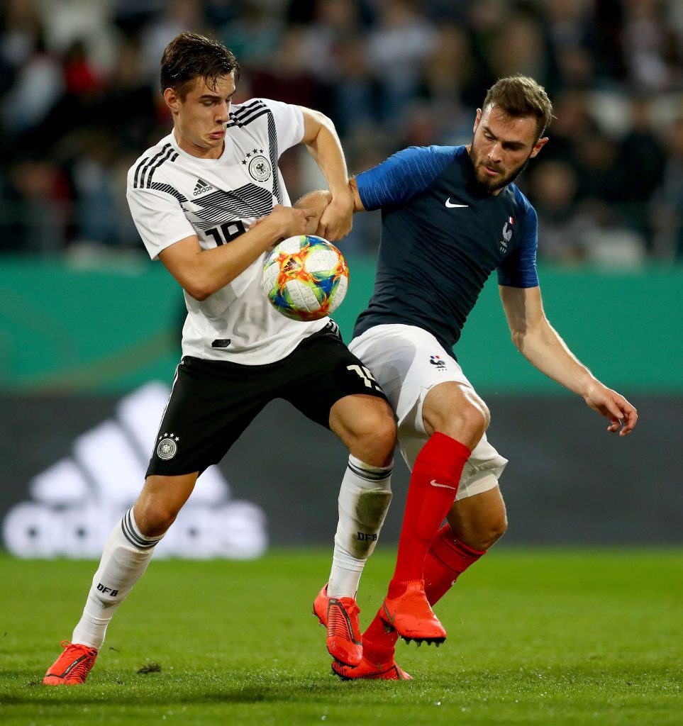 Tousart in azione con la maglia della Francia