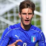Gabbia con la maglia azzurra