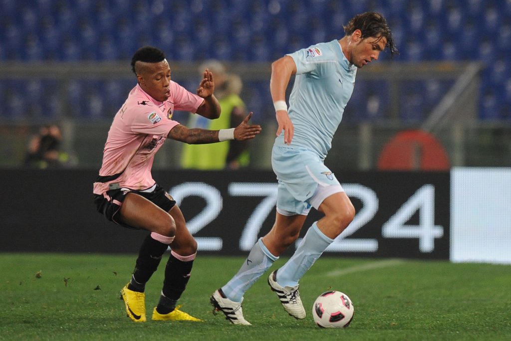 Stendardo con la maglia della Lazio