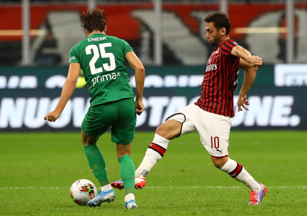 calhanoglu-chiesa-fiorentina