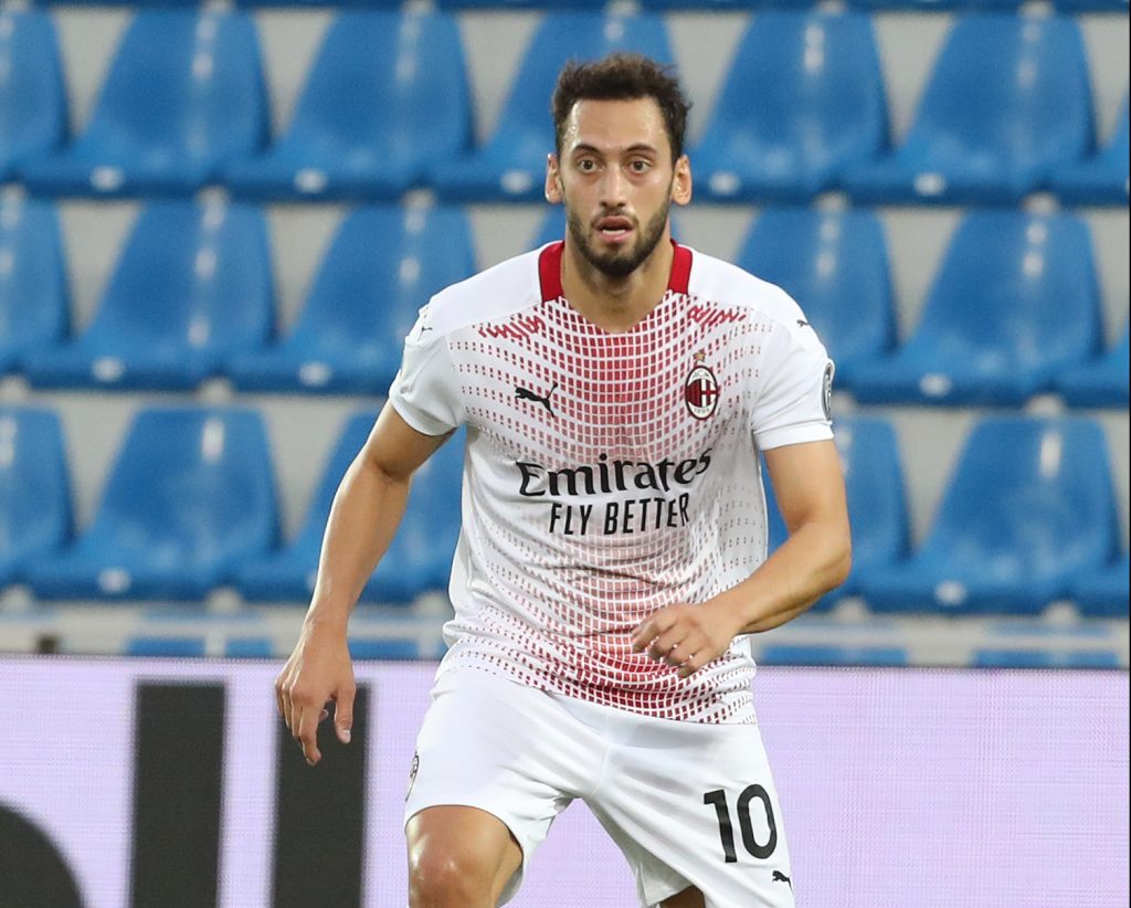 Hakan Calhanoglu, trequartista rossonero