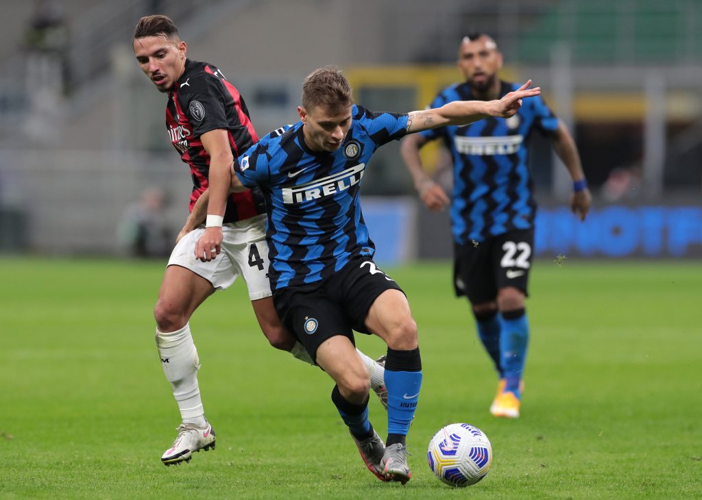 Ismael Bennacer in azione nell'ultimo derby di San Siro.