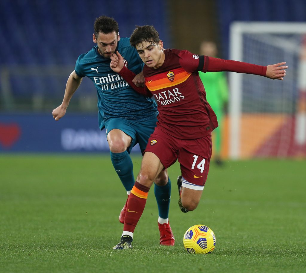 Roma-Milan, Calhanoglu insegue Villar