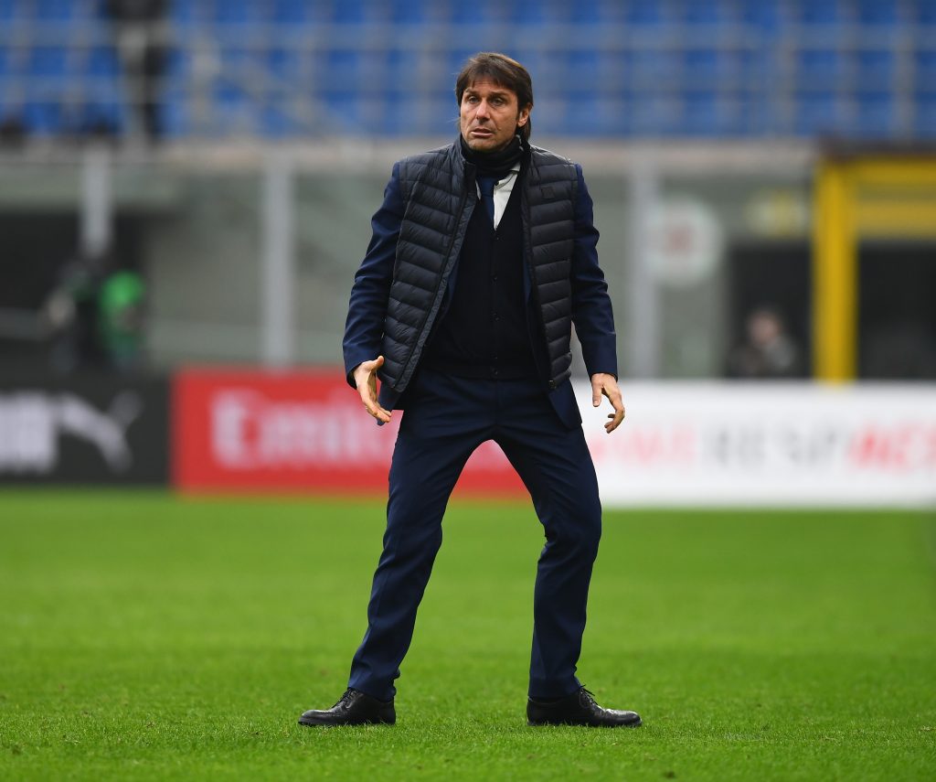 Antonio Conte, tecnico nerazzurro, durante il derby contro il Milan