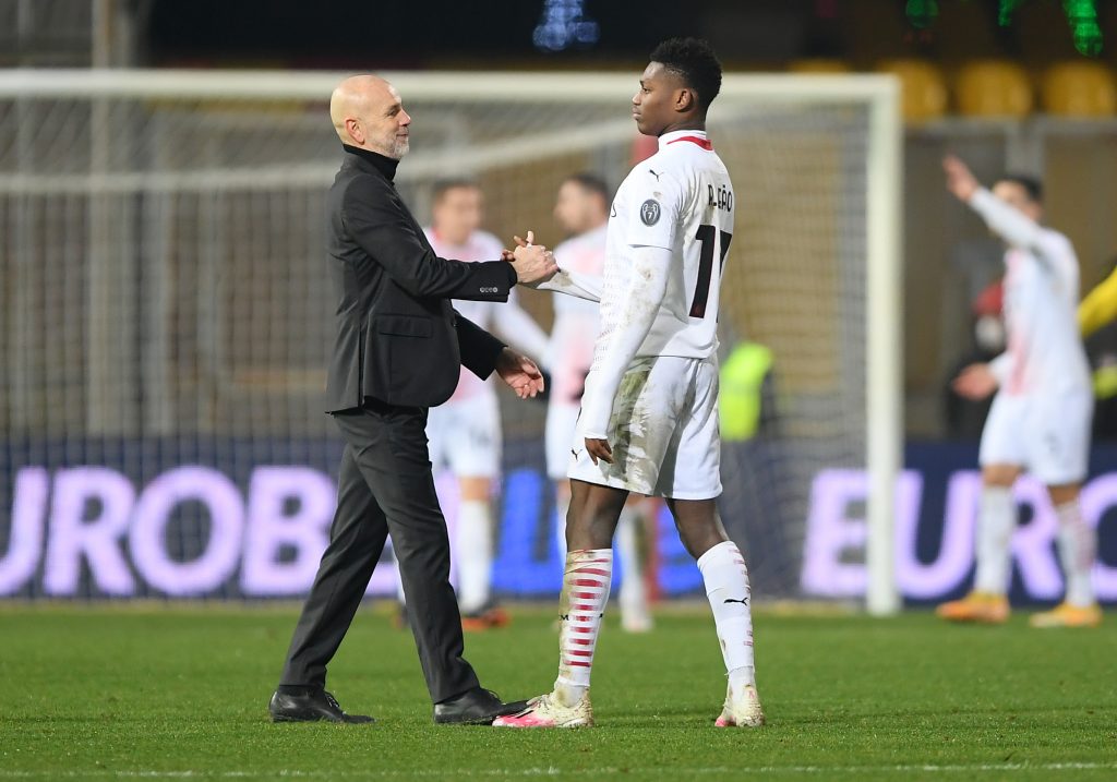 Stefano Pioli e Rafael Leao