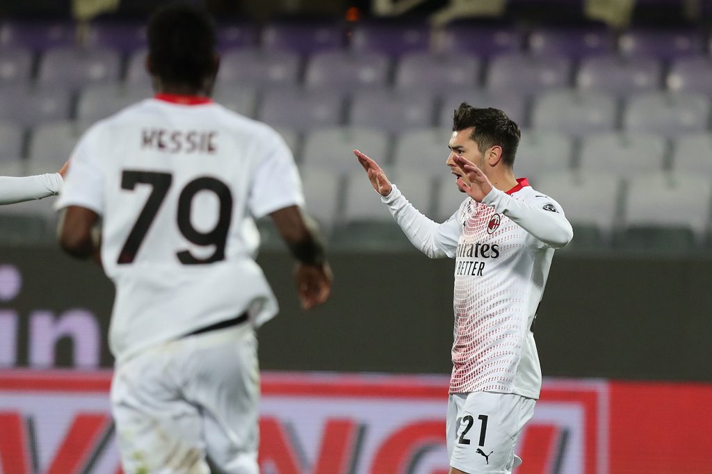 Brahim Diaz esulta dopo il goal alla Fiorentina; in primo piano Kessie