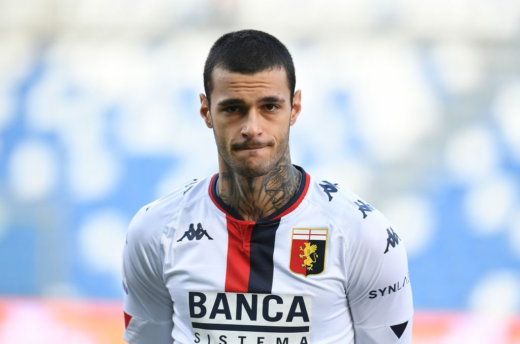 Il Milan ha messo nel mirino Gianluca Scamacca, ma su di lui si è mossa anche la Juventus