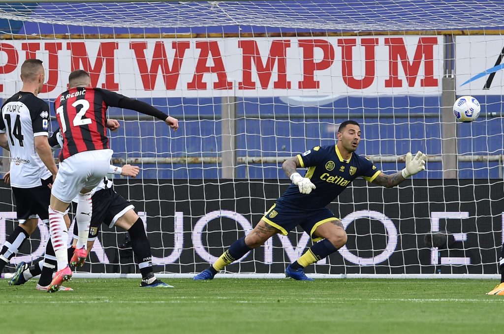 Il goal di Rebic in Parma-Milan
