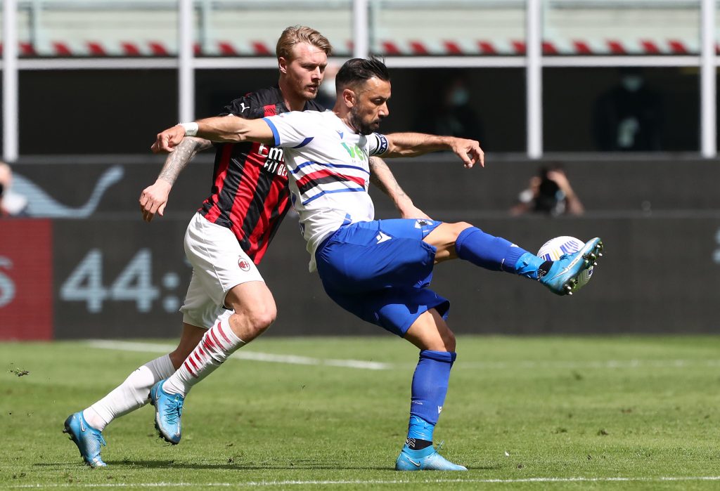 Quagliarella e Kjaer durante Milan-Sampdoria