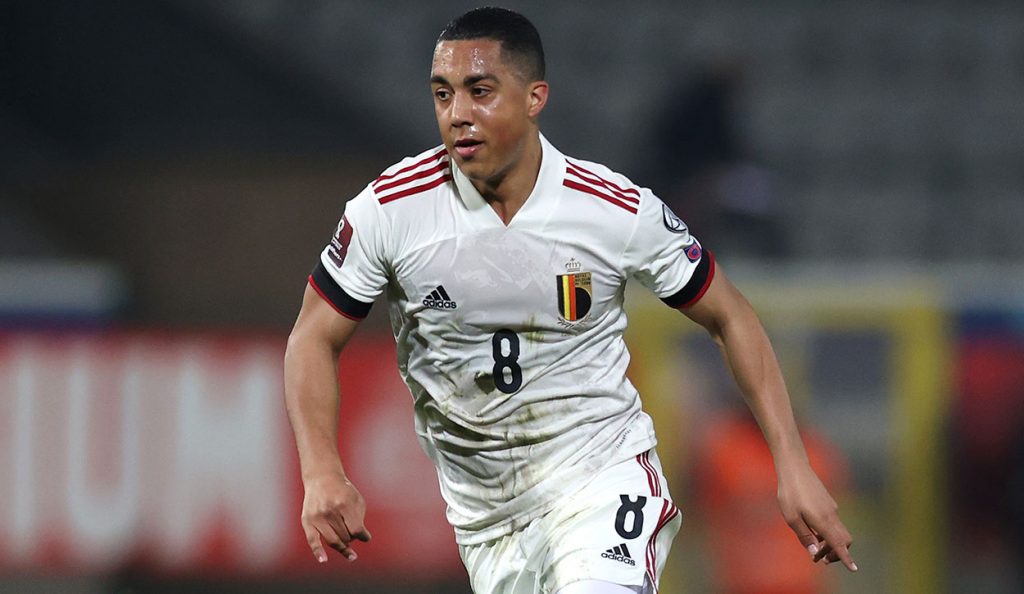 Youri Tielemans è stato accostato più volte al Milan.