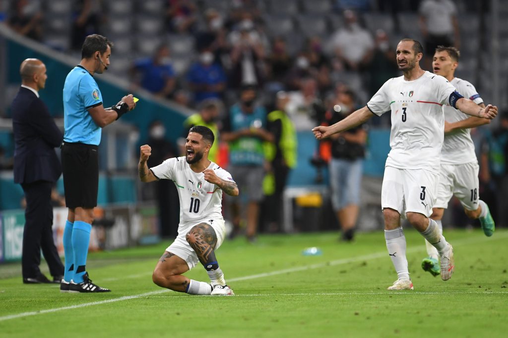 Insigne festeggia il gol del 2-0 contro il Belgio.
