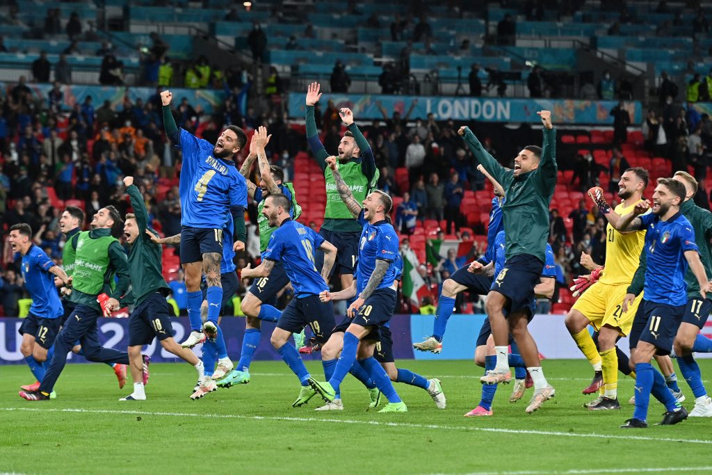 L'Italia festeggia l'accesso in finale di Euro 2020.