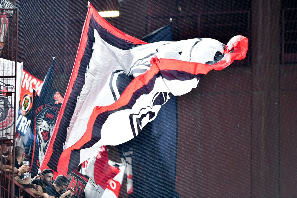 Tifosi Milan a Marassi