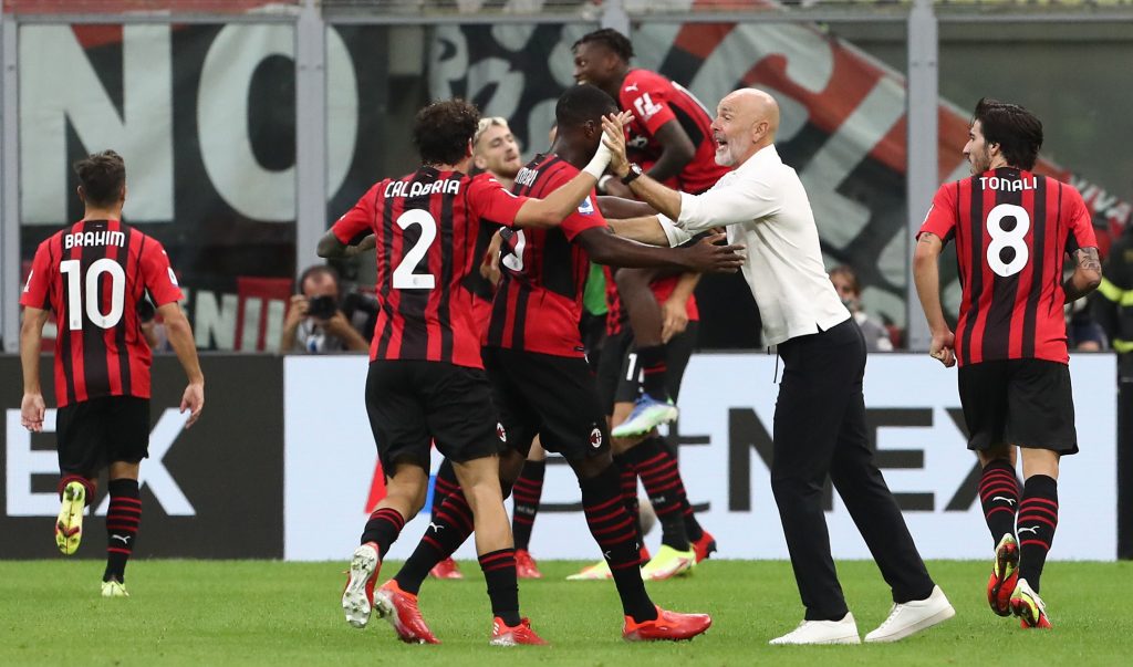 Il Milan festeggia con Stefano Pioli