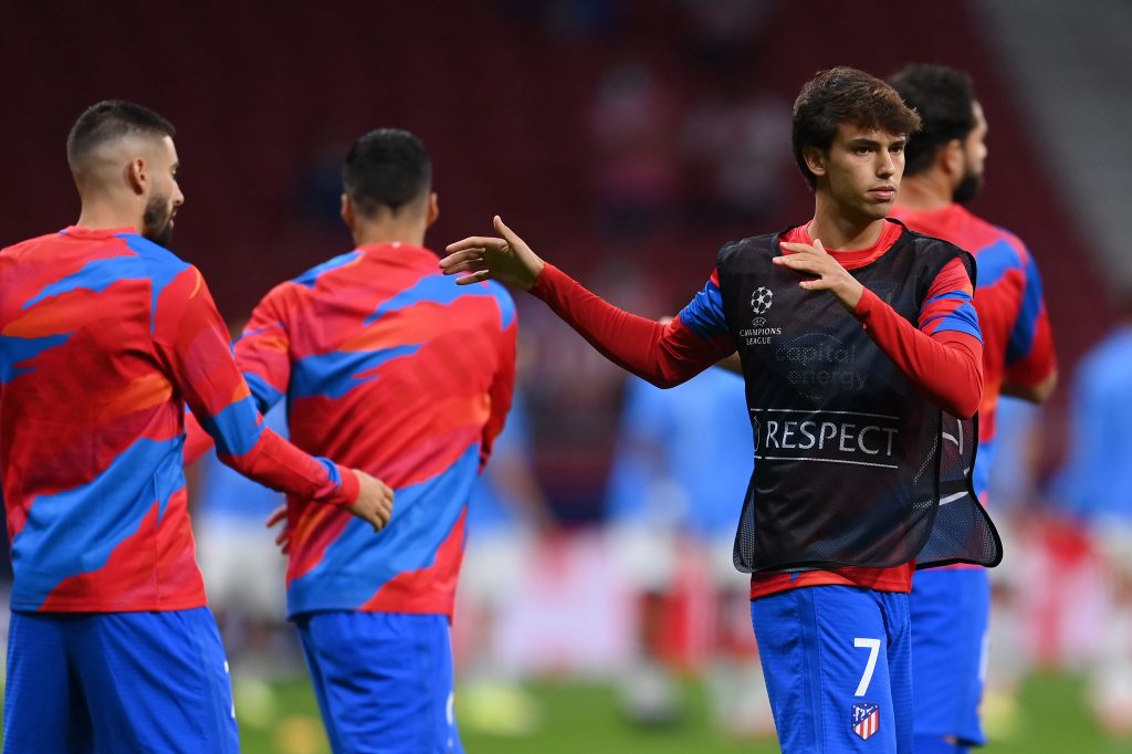 L'Atletico Madrid nel riscaldamento contro il Porto
