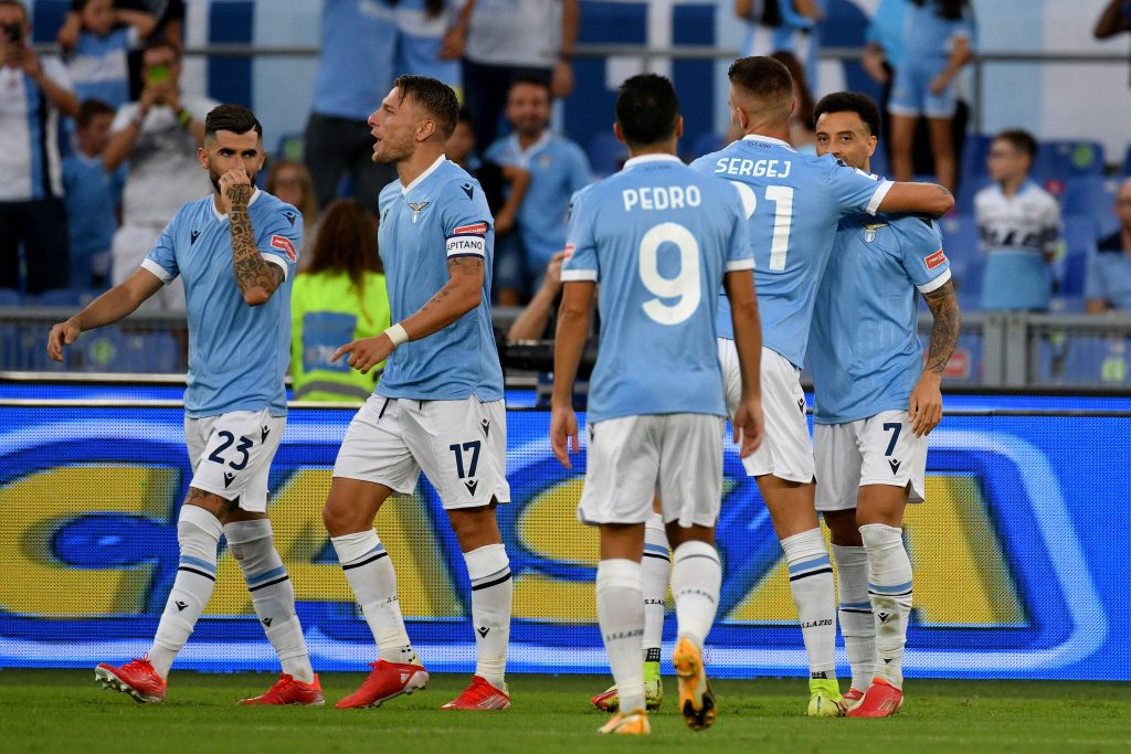 La Lazio esulta dopo un gol siglato allo Spezia.