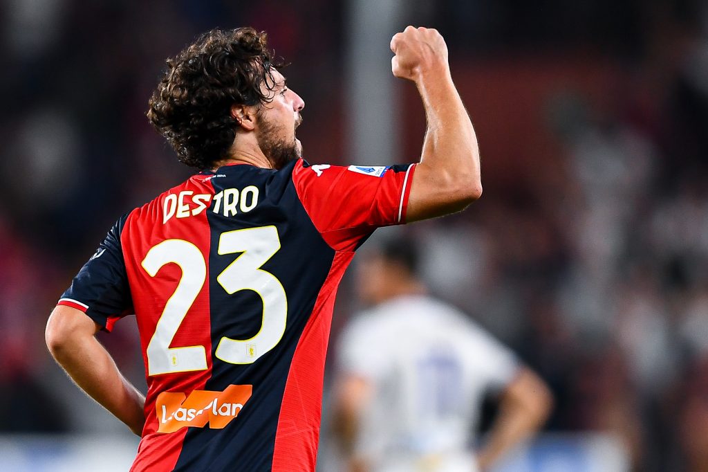 Mattia Destro attaccante del Genoa