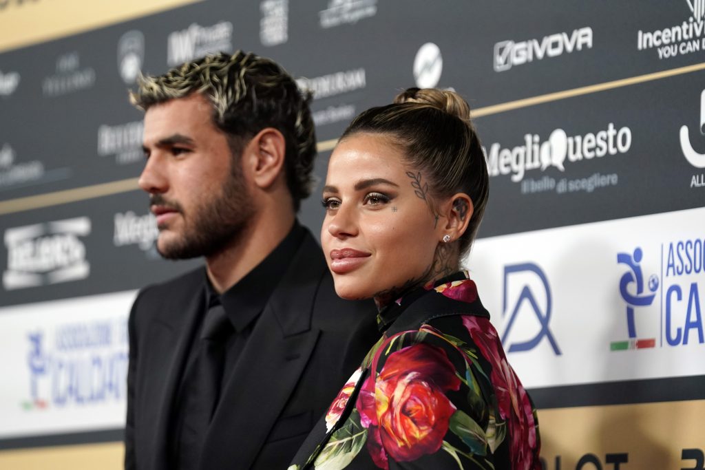 Zoe Cristofoli e Theo Hernandez