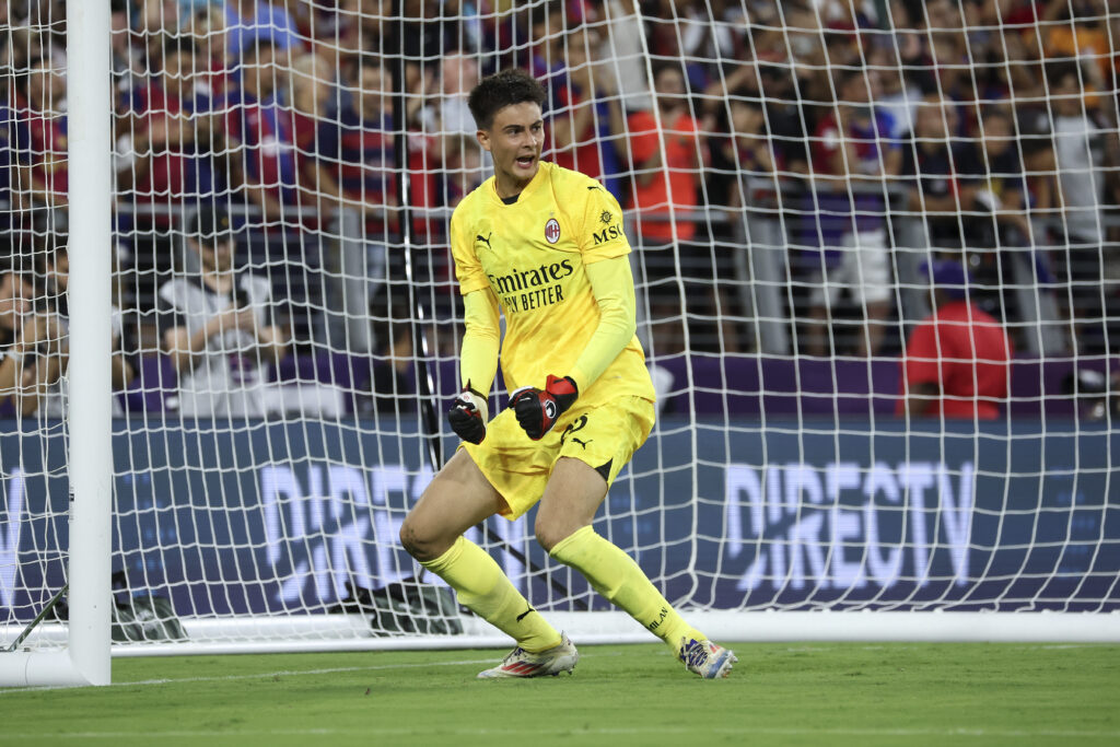 FC Barcelona CF v AC Milan - Pre-Season Friendly