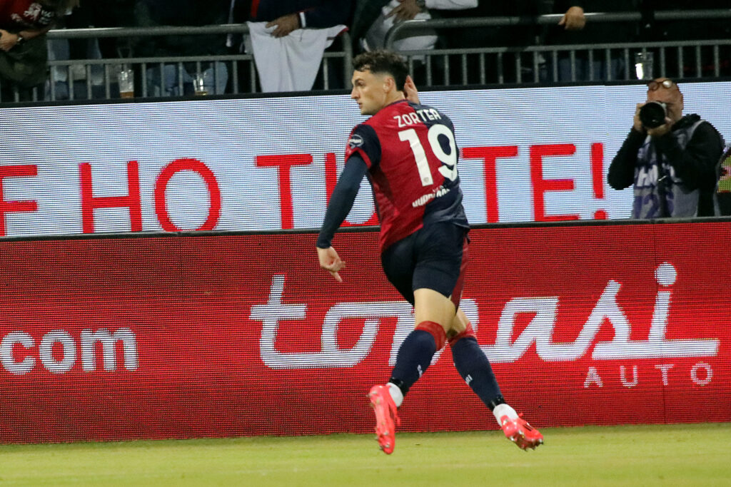 Cagliari v AC Milan - Serie A